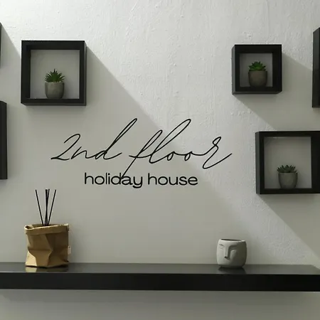 2nd Floor - Holiday House * Gallipoli