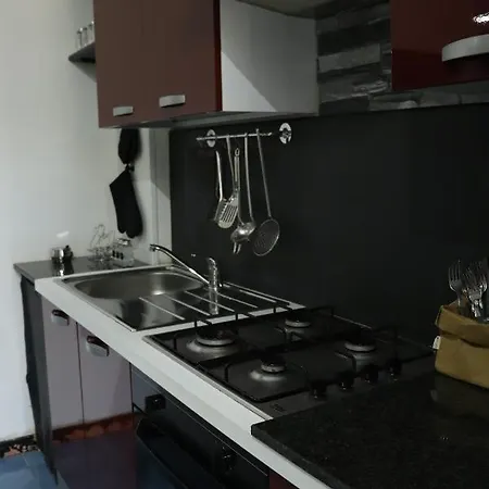 2nd Floor - Holiday House * 갈리폴리