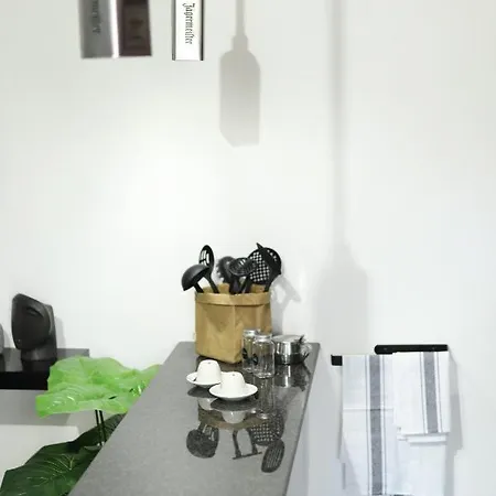 2nd Floor - Holiday House 아파트